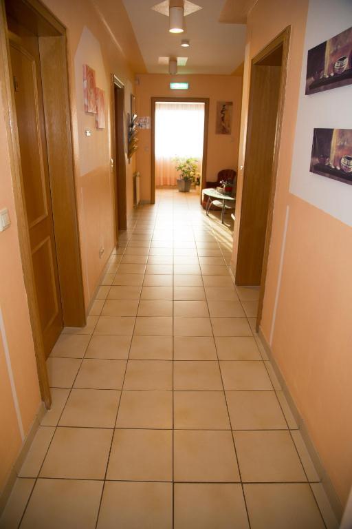 Hotel Erzhausener Hof Buitenkant foto